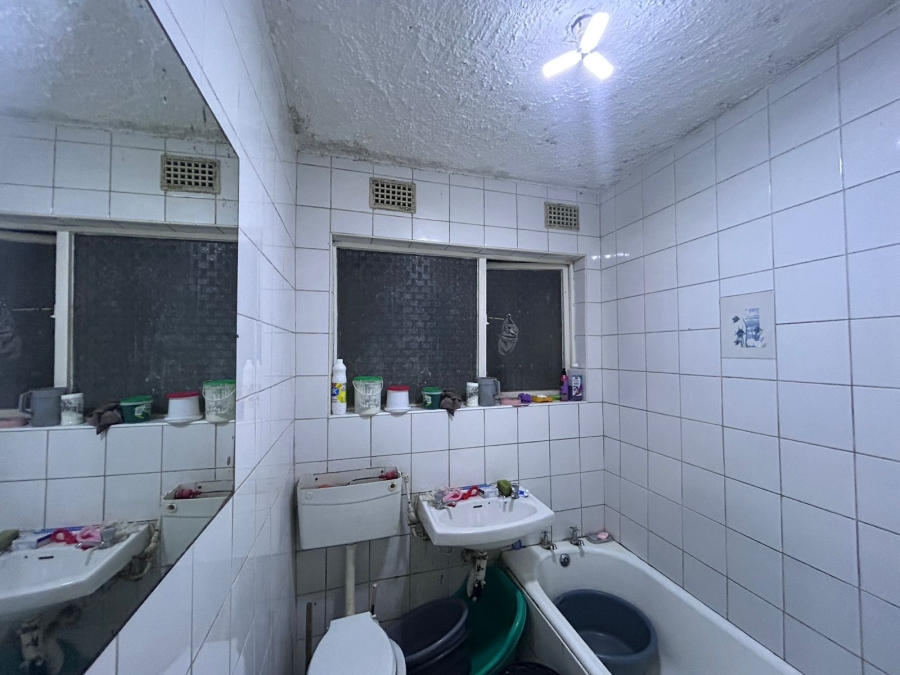 1 Bedroom Property for Sale in Southernwood Eastern Cape